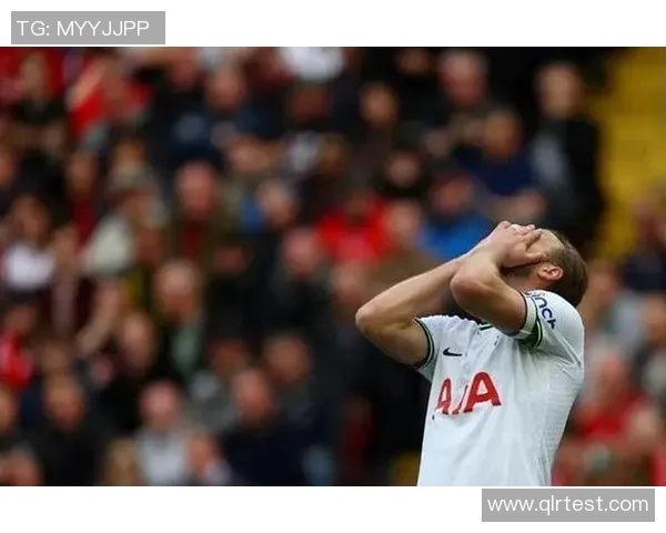 凯恩的传奇之路：从天才少年到足球世界的巨星之旅