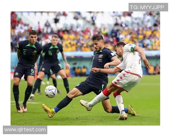 卡塔尔与澳大利亚足球对决精彩回顾与分析