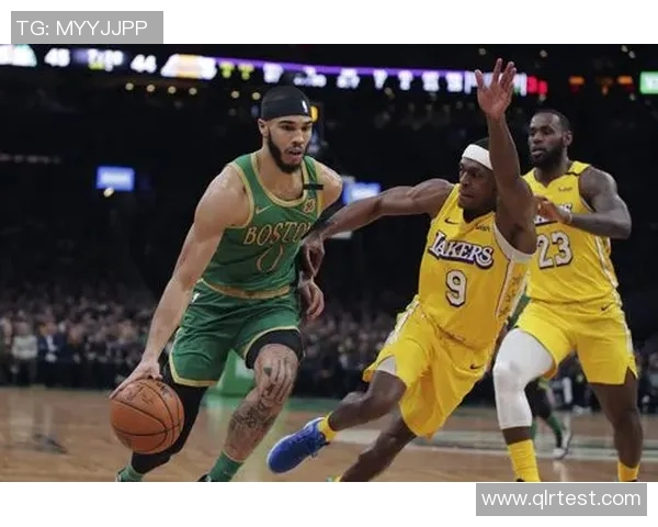 快船与湖人夏季赛精彩对决回顾球星表现与战术分析全景呈现