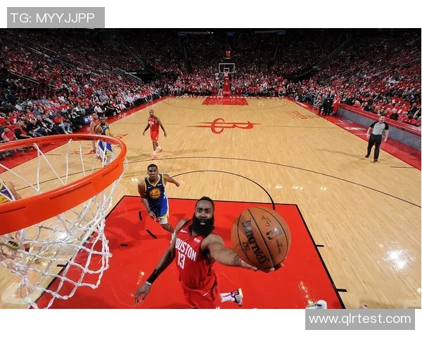 福冈黄蜂迎战长崎黄海激烈对决引发球迷热情期待